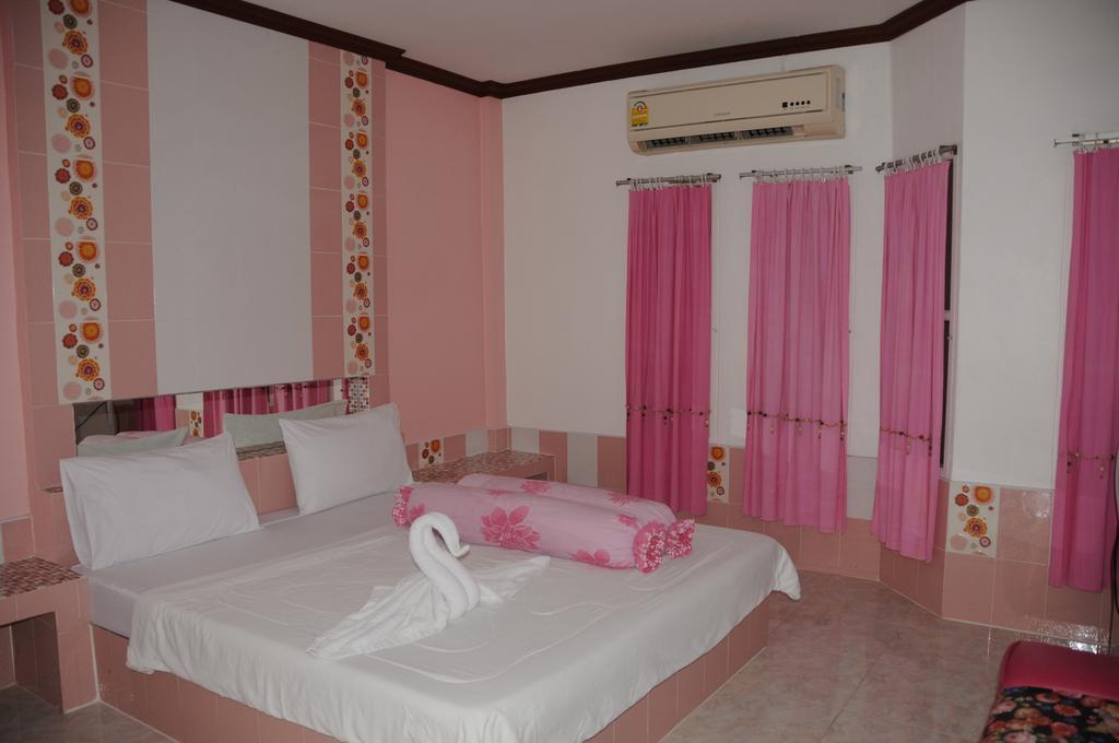 Saraburi Garden Resort Exterior foto