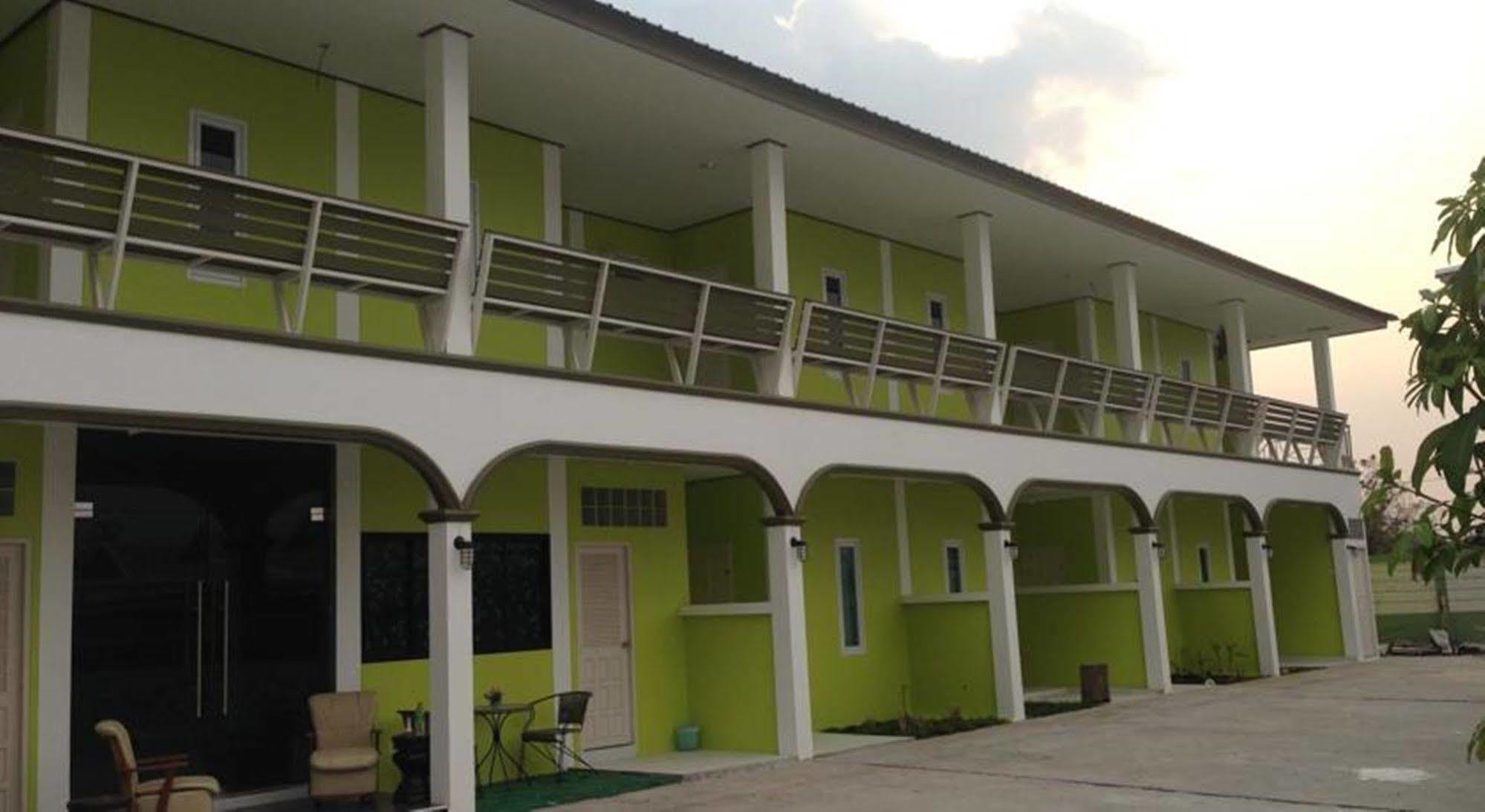 Saraburi Garden Resort Exterior foto