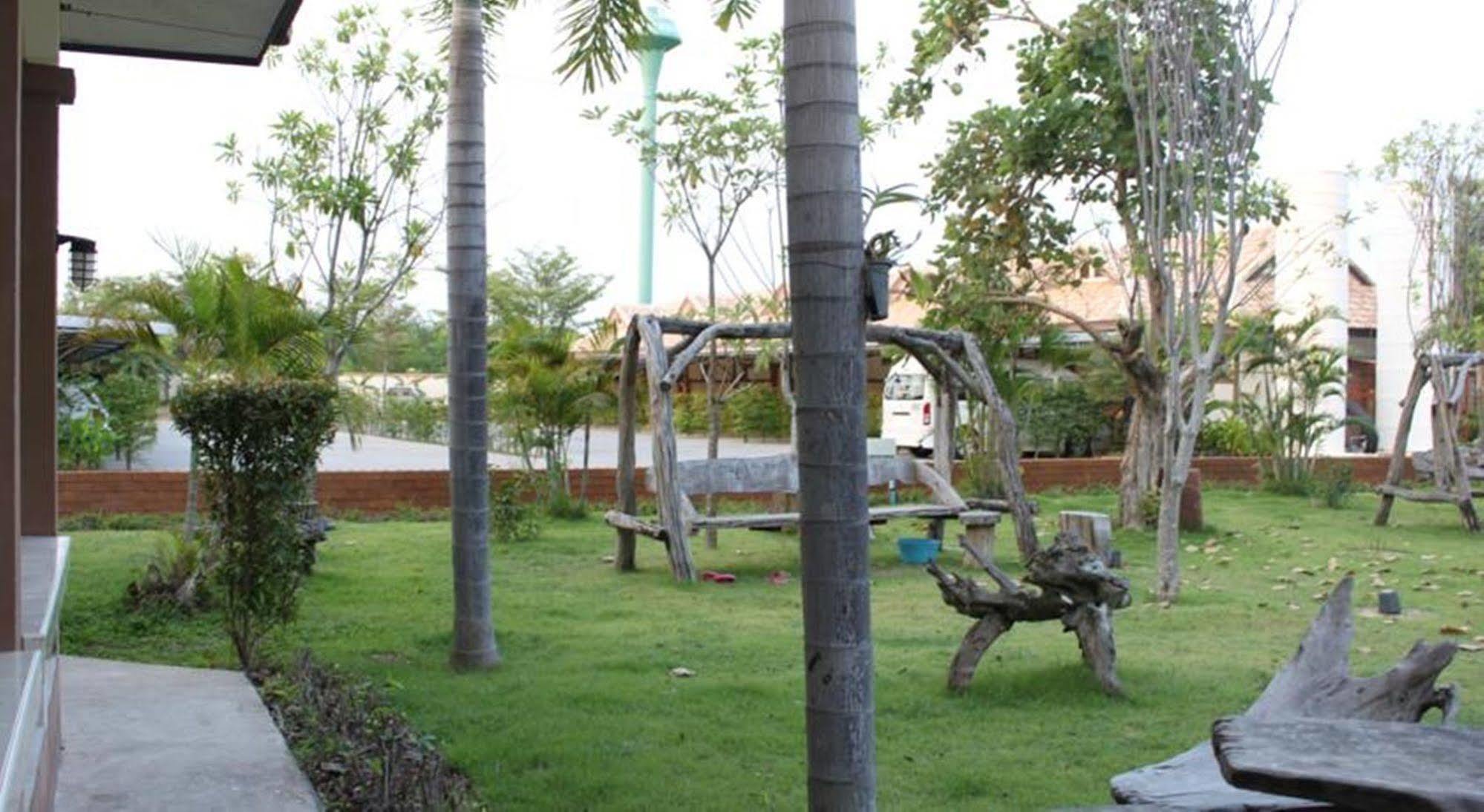 Saraburi Garden Resort Exterior foto