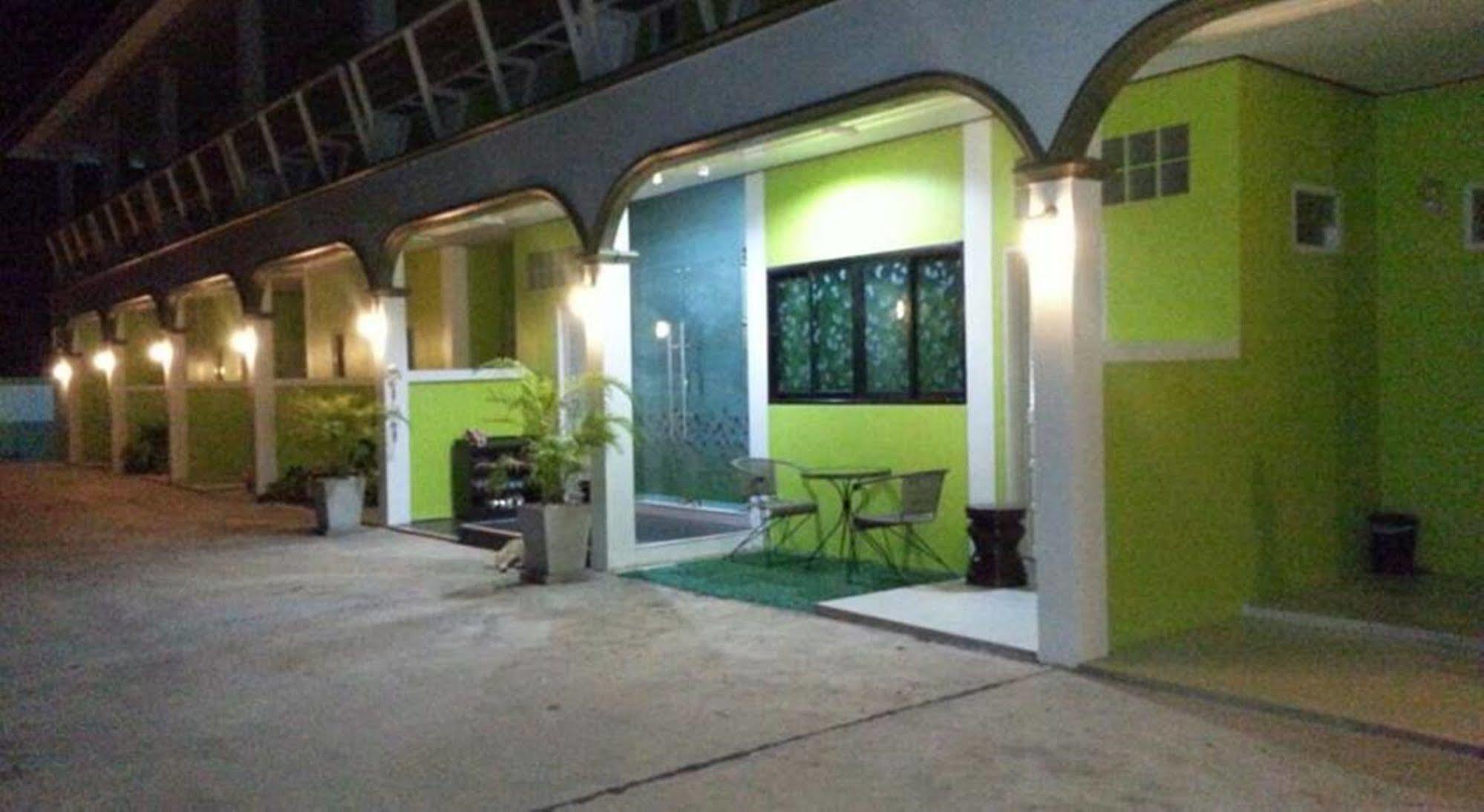 Saraburi Garden Resort Exterior foto